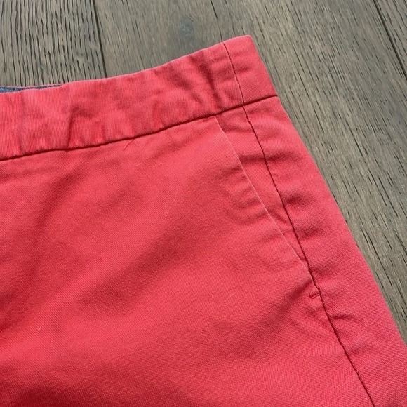Banana Republic Hampton Fit Classic Chino Khaki Style Red Shorts Size 2 - Picture 7 of 8